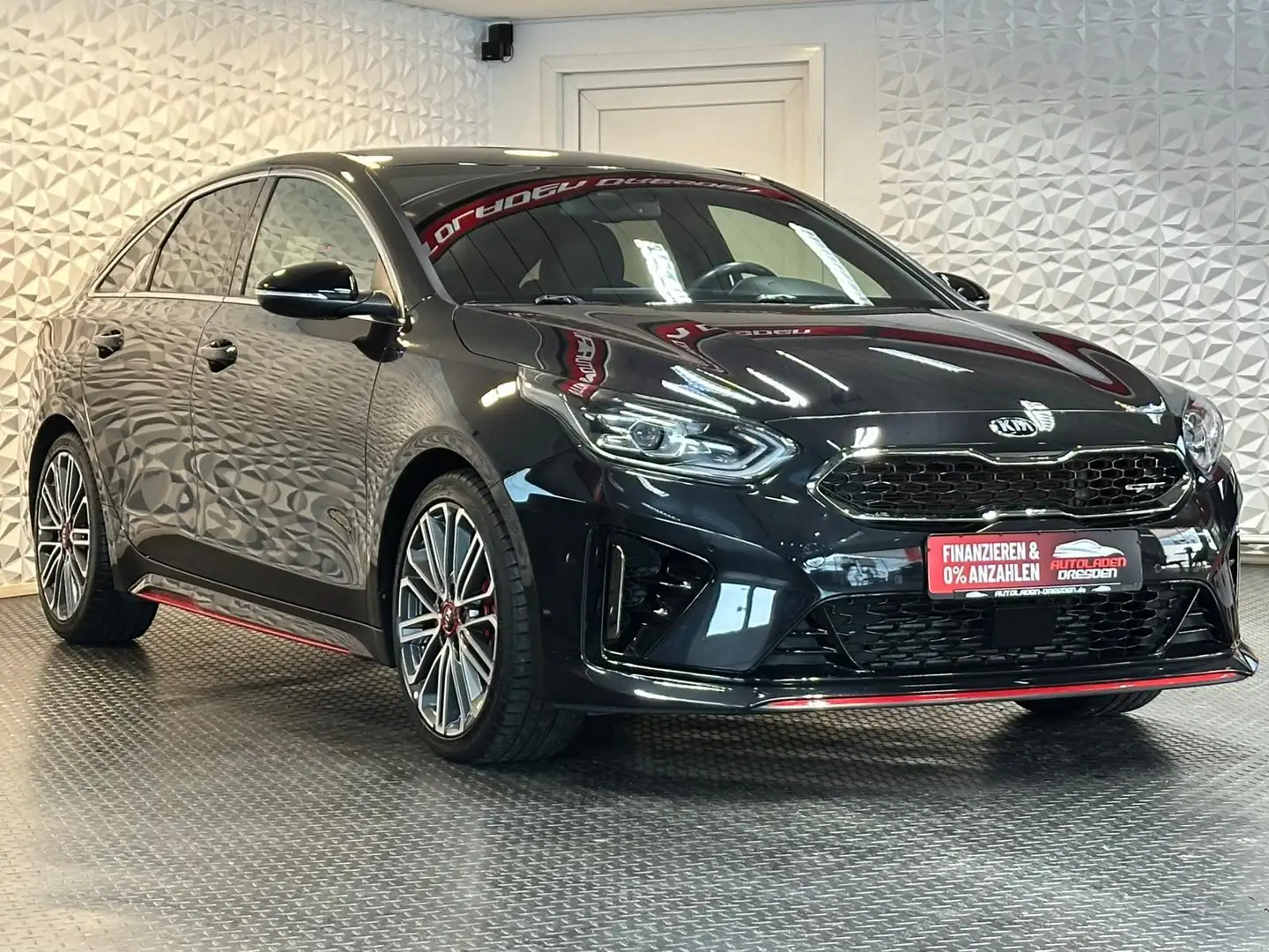 Kia ProCeed / pro_cee'd 1.6TGDI GT* LED#4xSHZ#LH#FH#JBL#KEYLESS Schwarz - 2