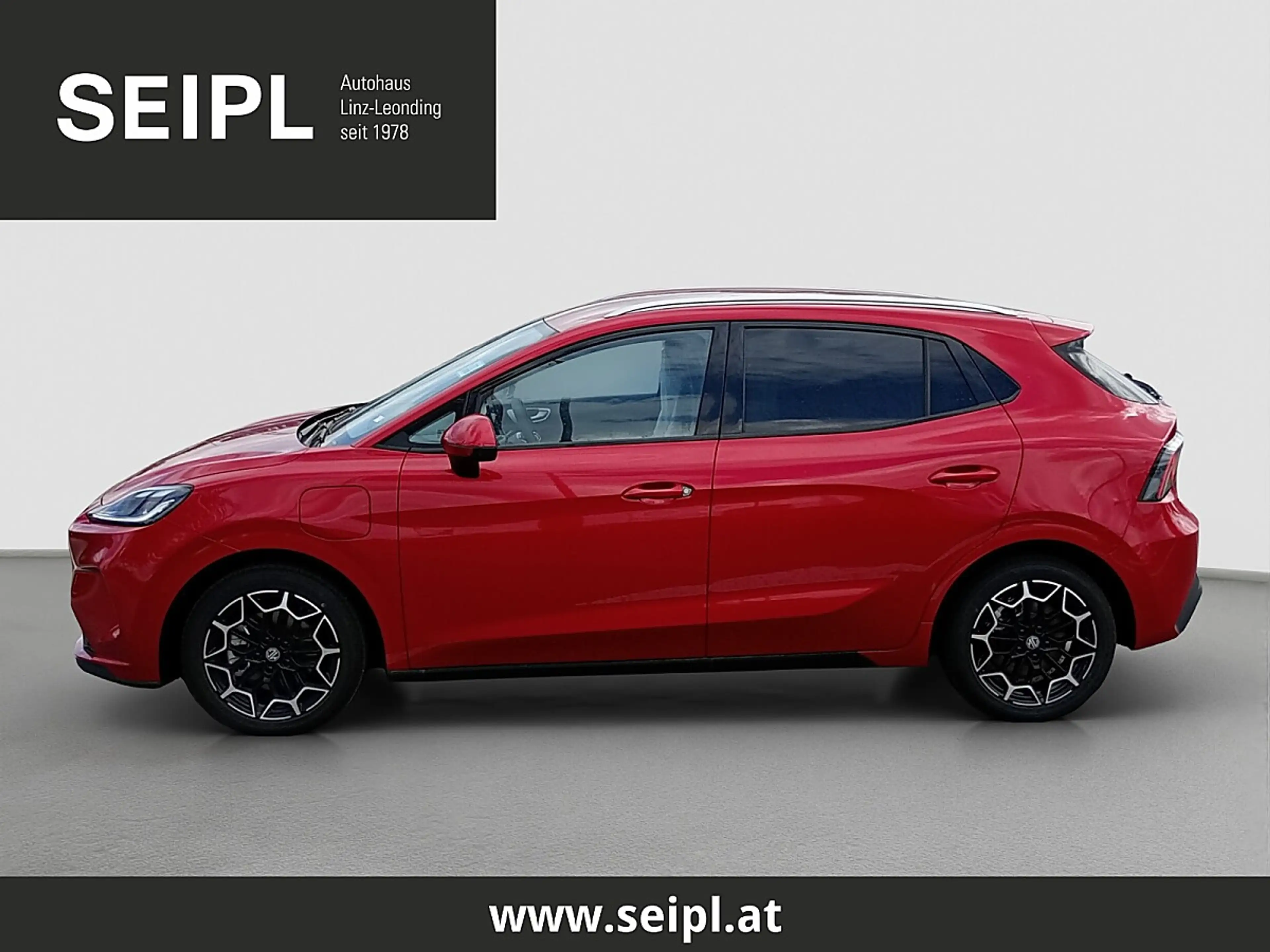 MG MG4 EV Urban 54 kWh Luxury — photo 3