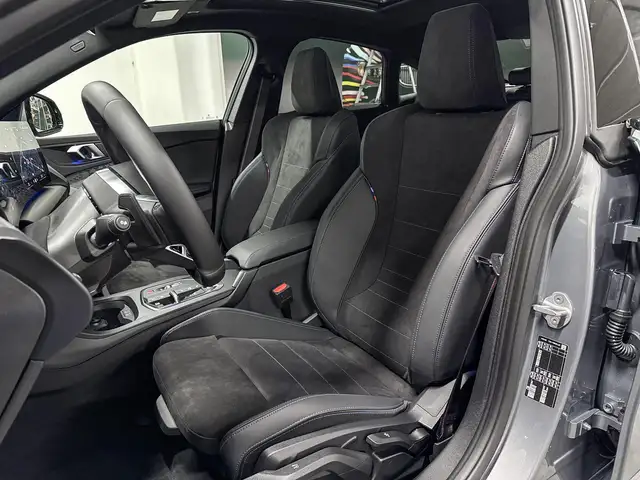 BMW 2 Series view 10