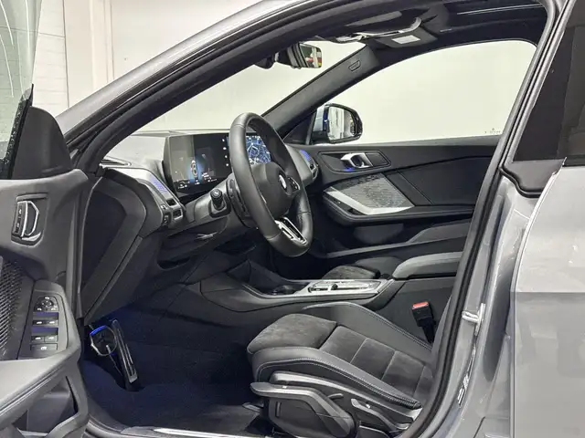 BMW 2 Series view 9