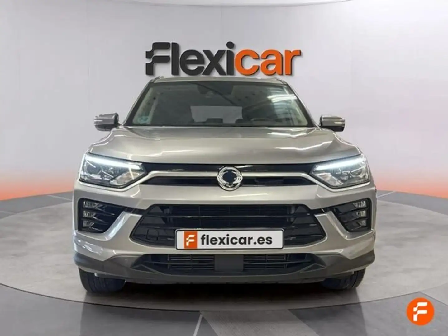 SsangYong Korando G15T Limited 4x2 L.P. Gris - 2