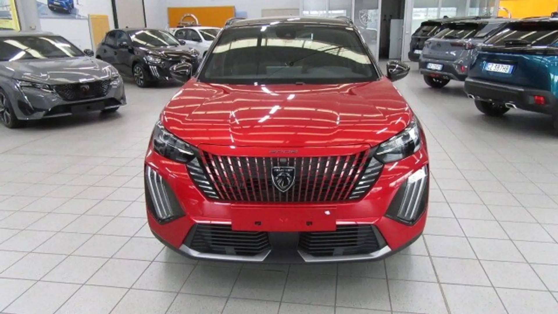 Peugeot 2008 2008 Hybrid 145 e-DCS6 GT Rosso - 2