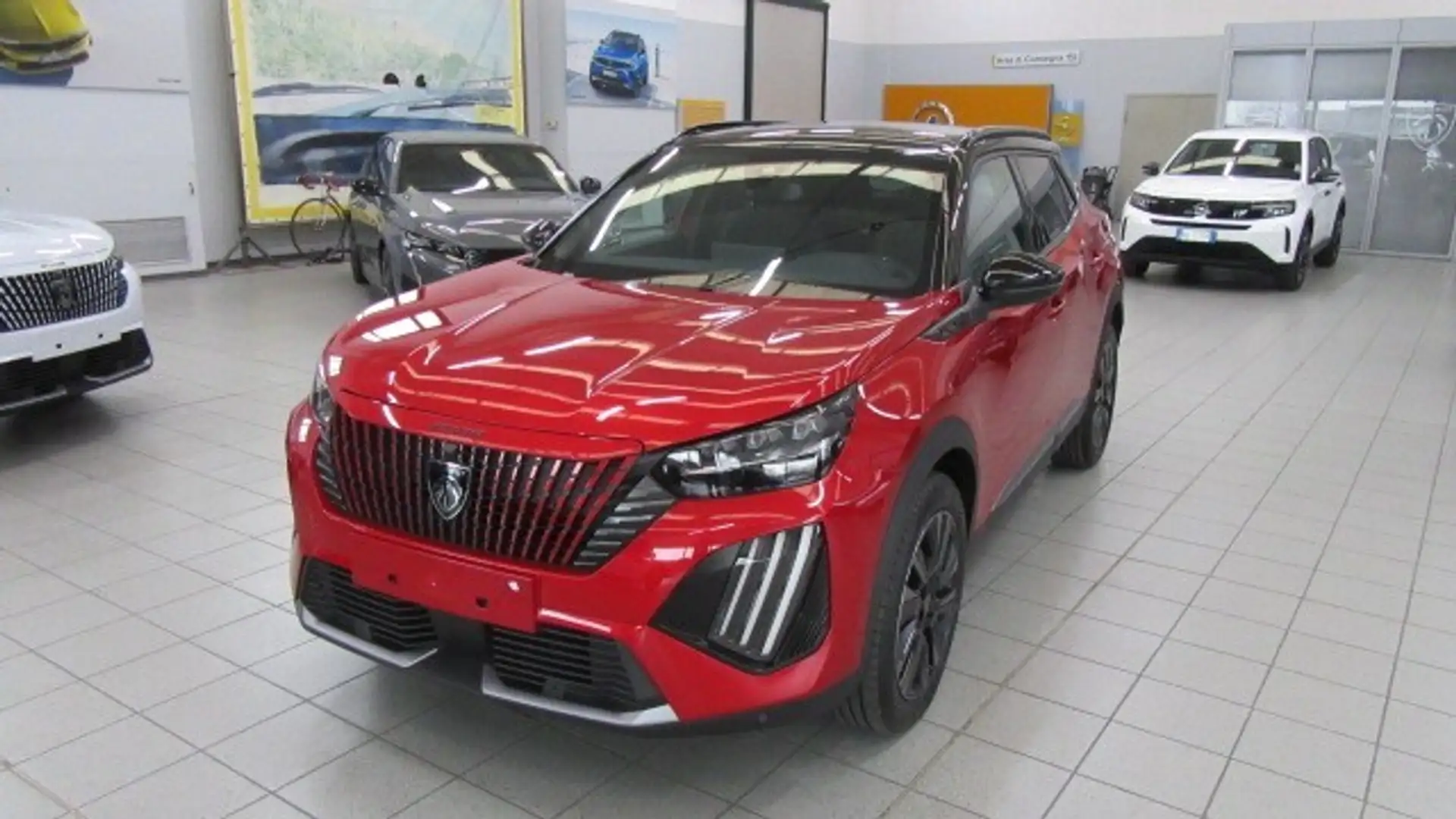 Peugeot 2008 2008 Hybrid 145 e-DCS6 GT Rosso - 1