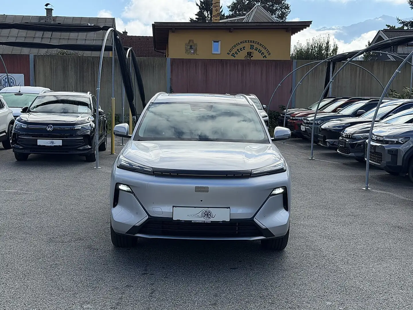 Geely Starray EM-i MAX+ 29,8 KW/h HeadUp Pano 360°Kamera Massage ... Grau - 2