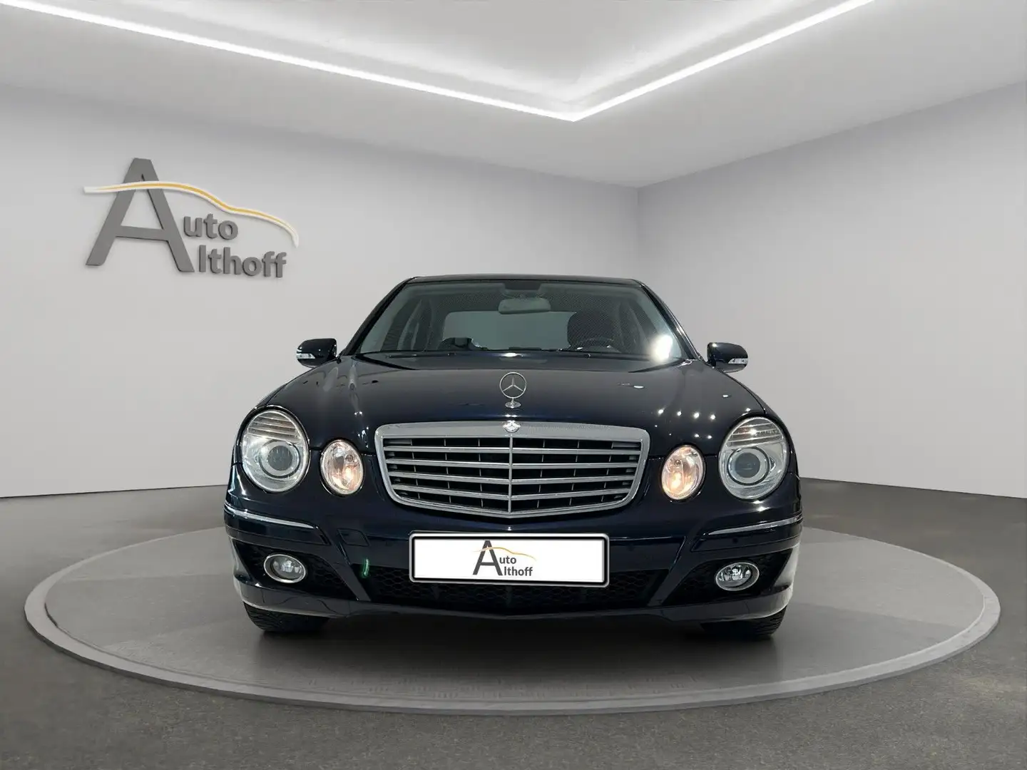 Mercedes-Benz E 230 E230 Lim. Elegance Aut. NAV PARK SHZ TEMP Blau - 2
