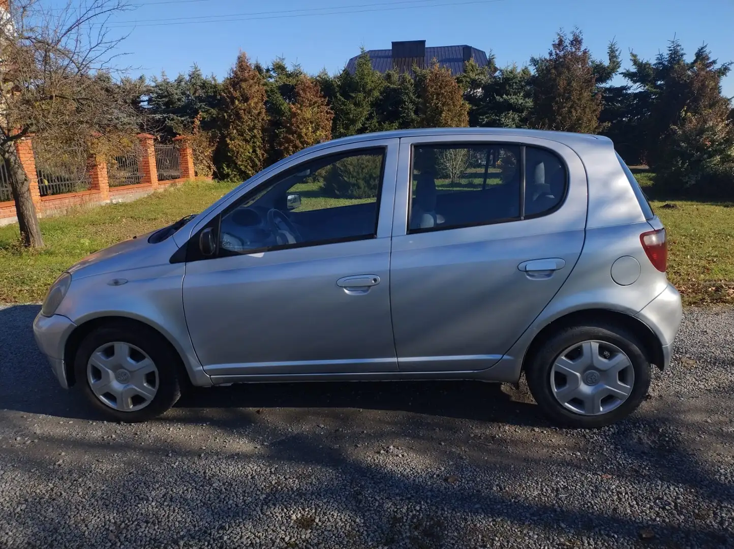 Toyota Yaris 1.0 Free-Tronic linea terra - 1