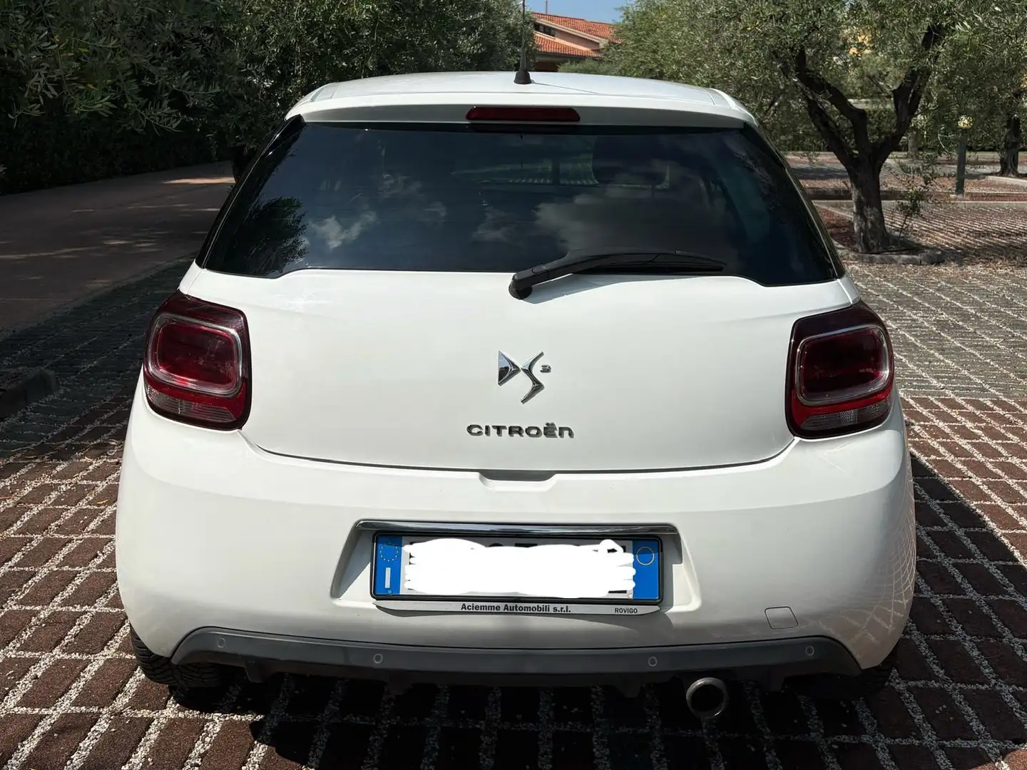 DS Automobiles DS 3 DS3 1.4 hdi So Chic 70cv Alb - 2