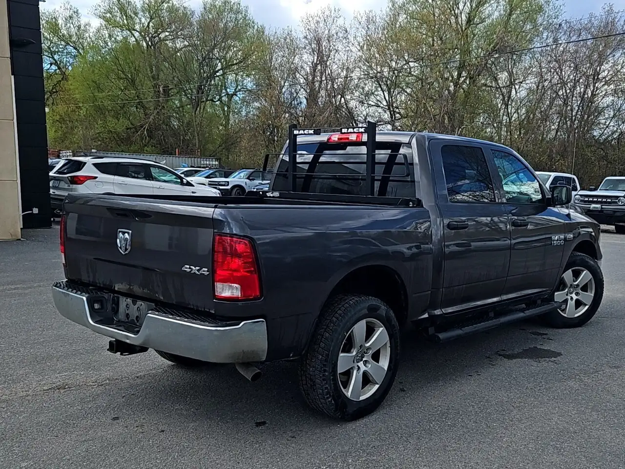 RAM 1500 снимка RAM 1500