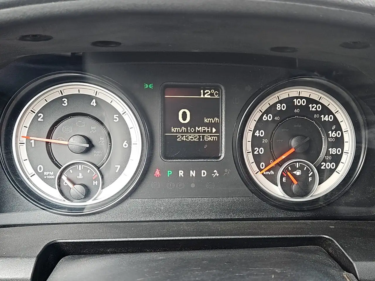 RAM 1500 снимка RAM 1500