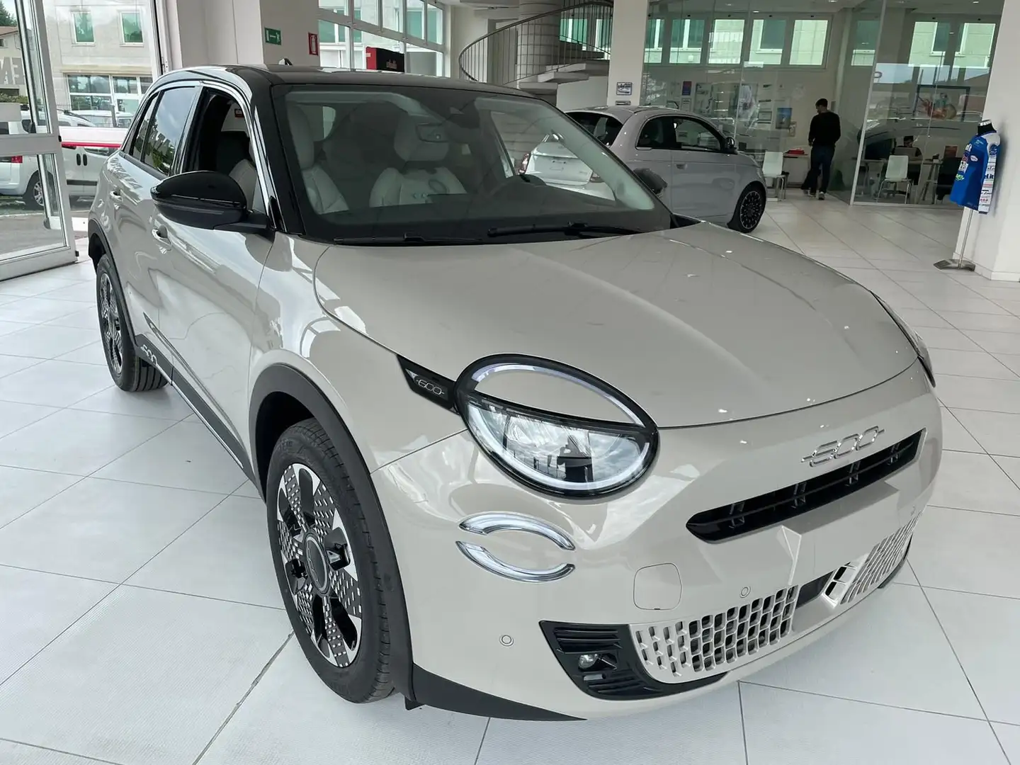 Fiat 600 Hybrid 110 CV DCT MHEV La Prima - PRONTA CONSEGNA Beige - 1