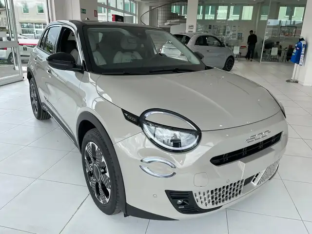 Fiat 600 Hybrid 110 CV DCT MHEV La Prima - PRONTA CONSEGNA