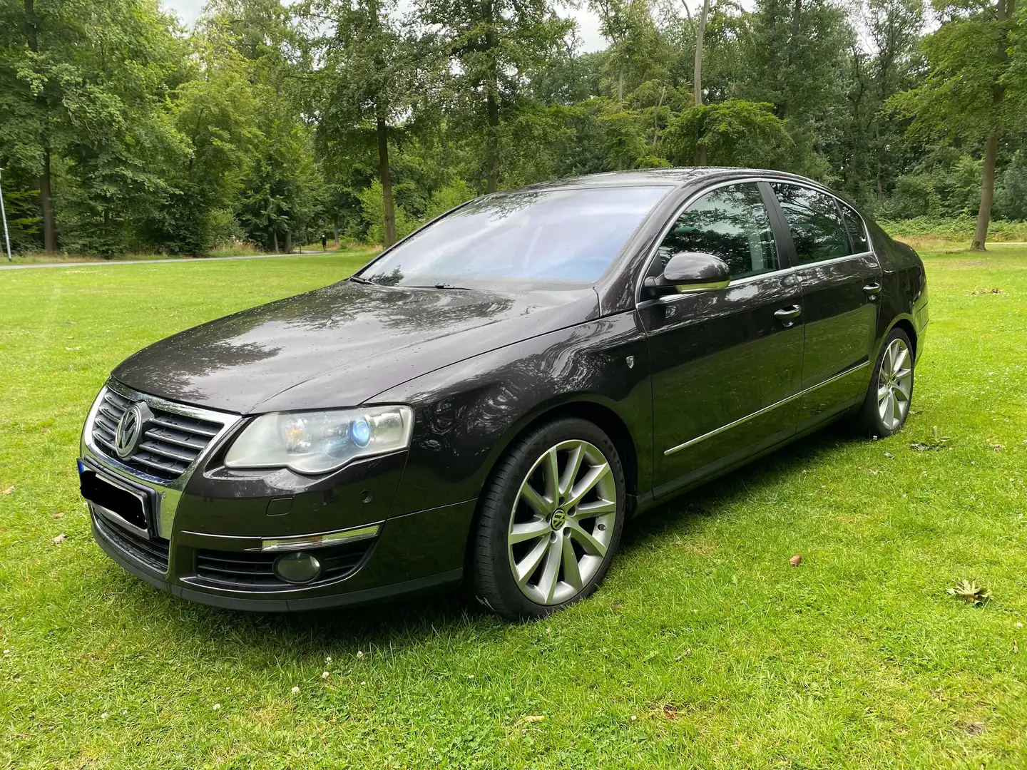 Volkswagen Passat 1.8 TSI Individual Bronze - 1
