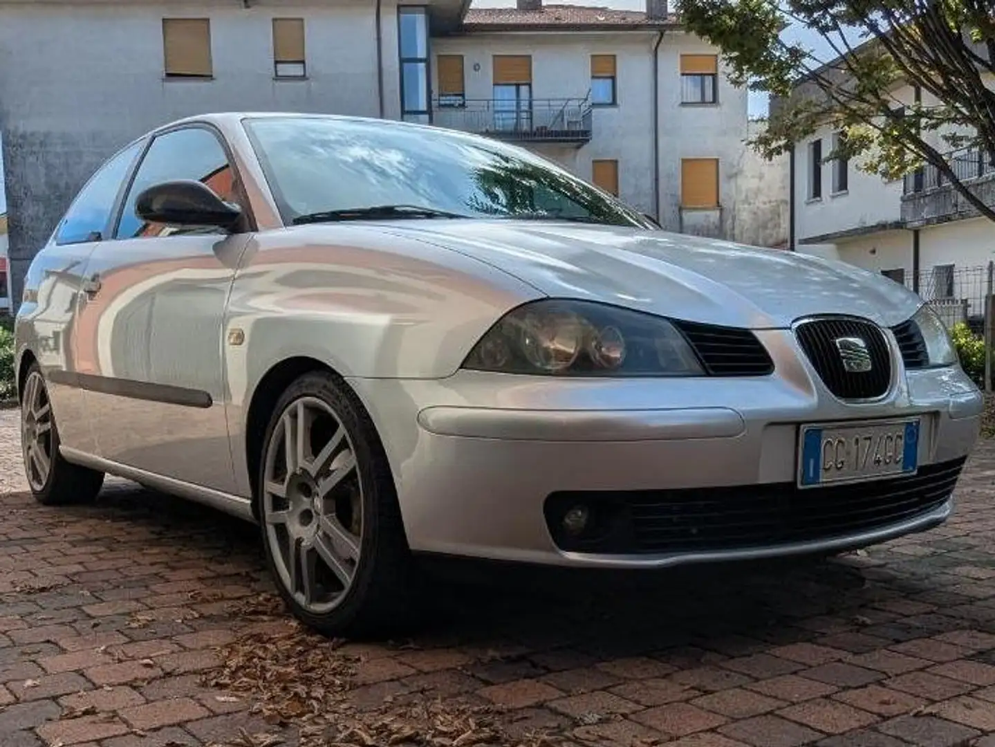 SEAT Ibiza Ibiza 3p 1.9 tdi Sport Grigio - 1