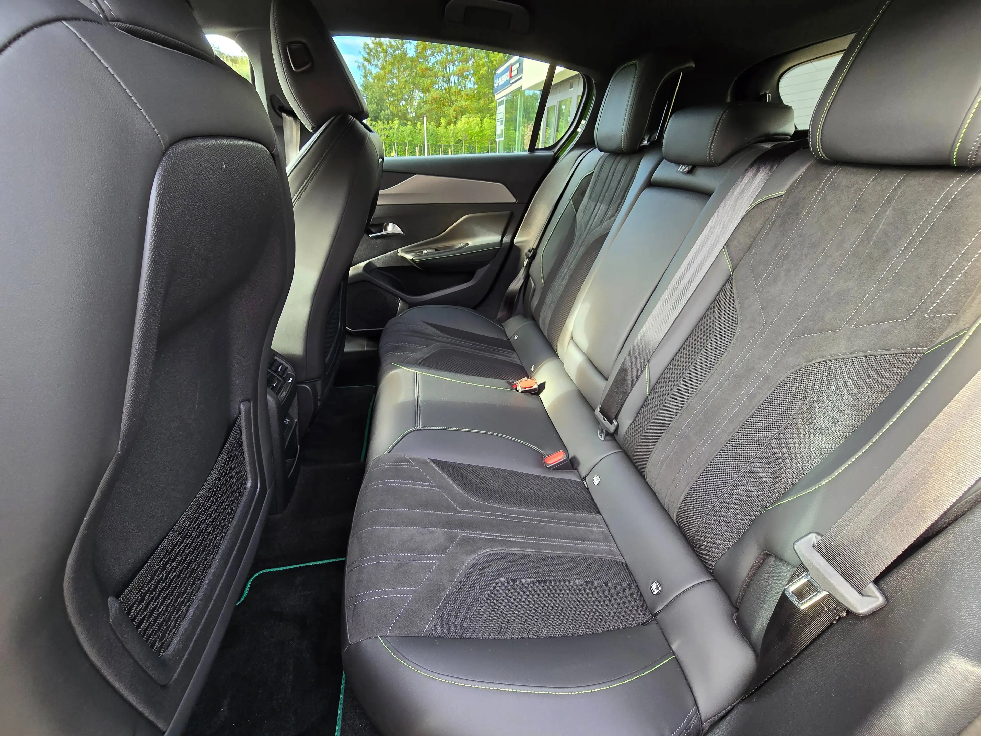 Peugeot 308 308 SW GT — photo 11