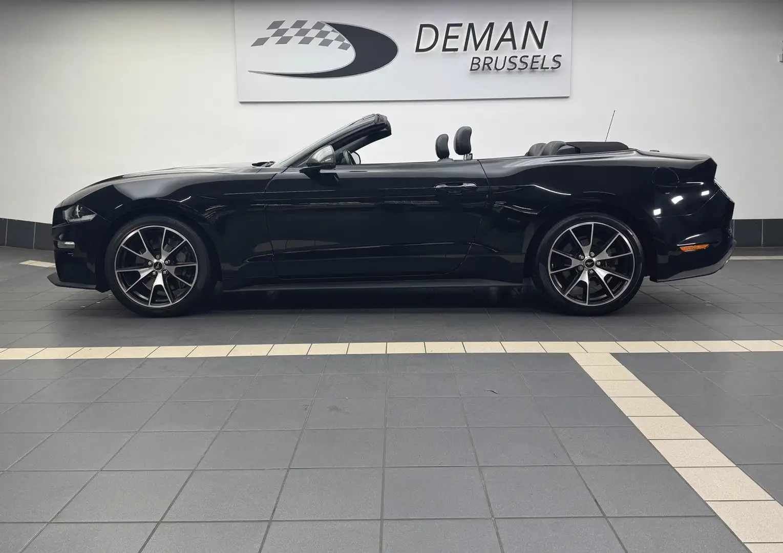 Ford Mustang 2.3 EcoBoost cabrio * 55 years Limited Edition * Zwart - 2