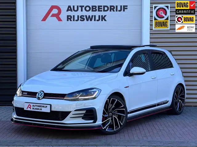 Volkswagen Golf GTI 2.0 TSI Performance Pano/Camera/Keyless
