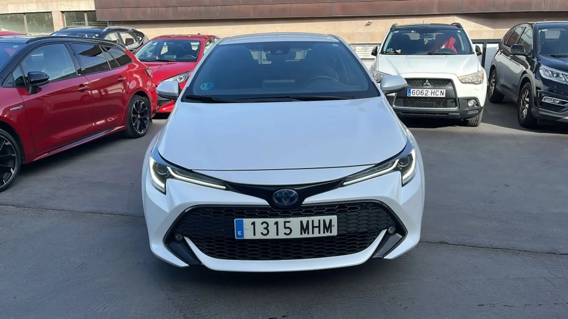 Toyota Corolla Touring Sports 180H GR-Sport Blanco - 1