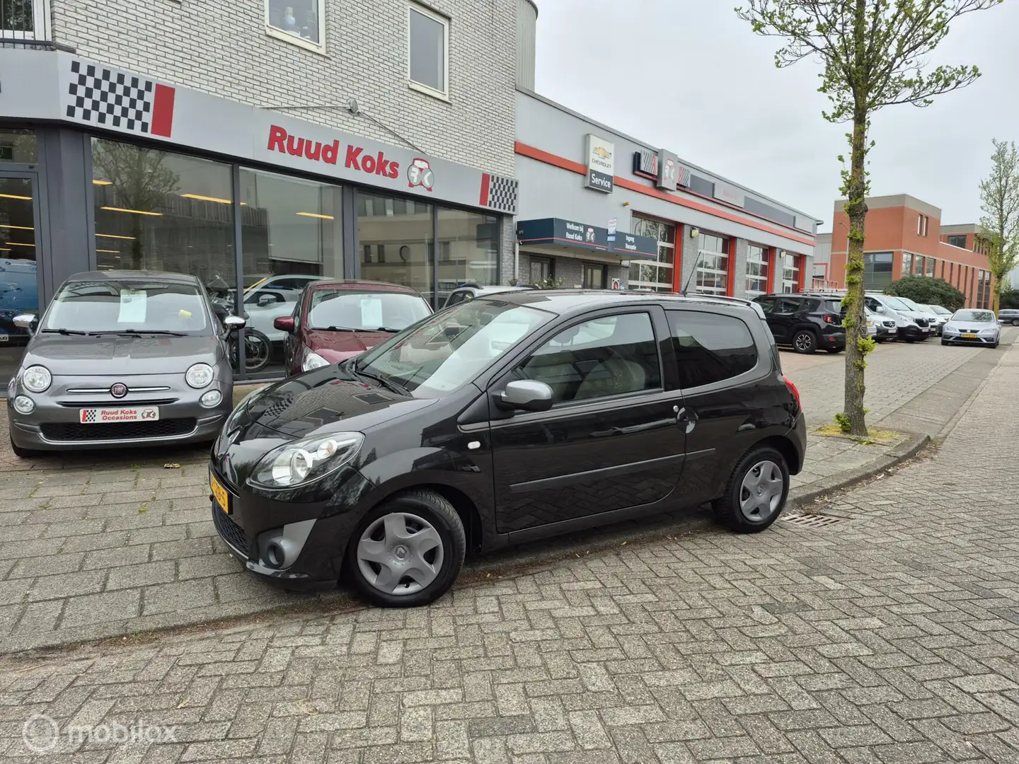 Renault Twingo 1.2-16V COLLECTION / Airco / All Season / Zwart - 1