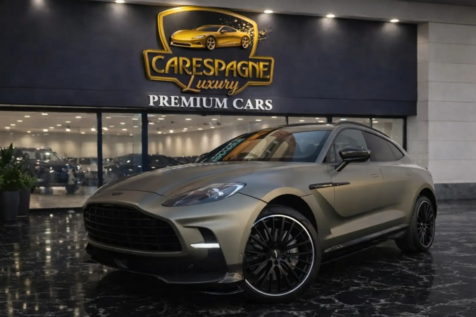Aston Martin DBX 707 Gris - 1