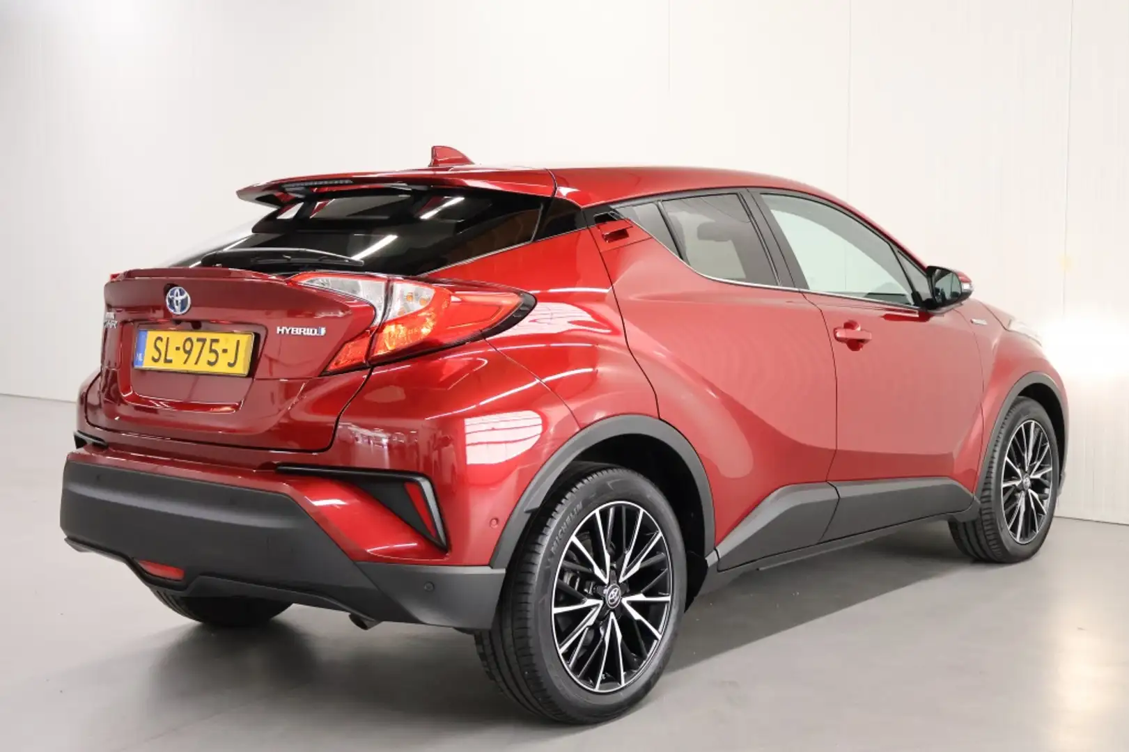 Toyota C-HR 1.8 Hybrid Style Rosso - 2