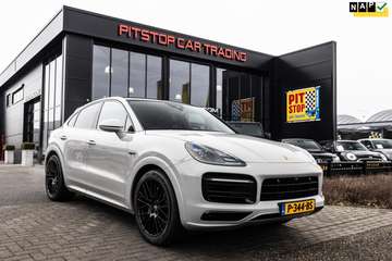 Coupé 3.0 E-Hybrid, *Krijt*, Sportdesign, 1e eigen