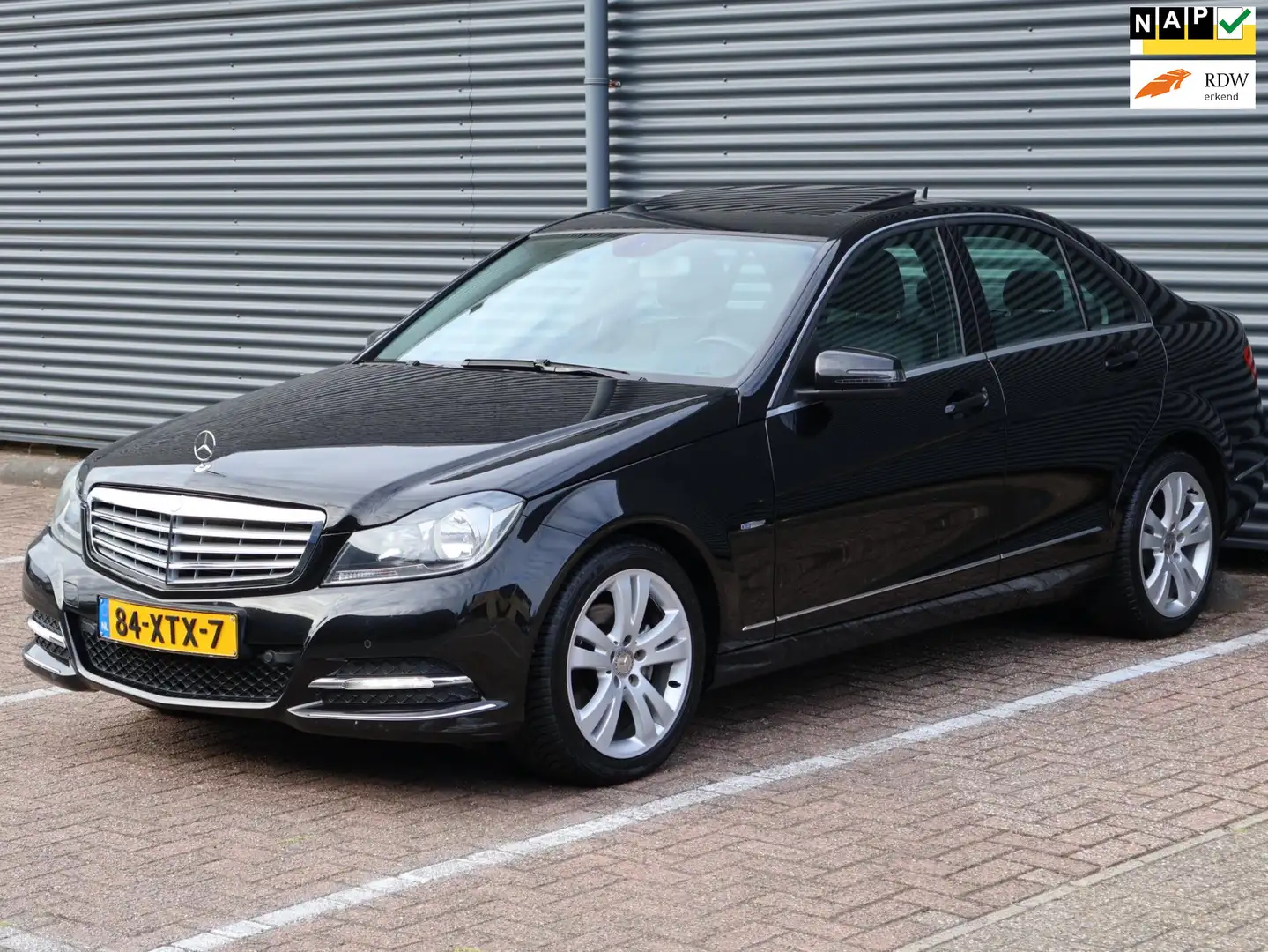 Mercedes-Benz C 180 Business Class 125! Avantgarde |Dealer Onderhouden Noir - 1