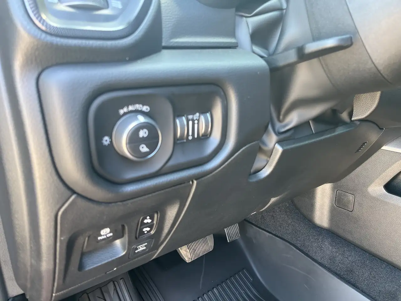 RAM 1500 fotografie RAM 1500