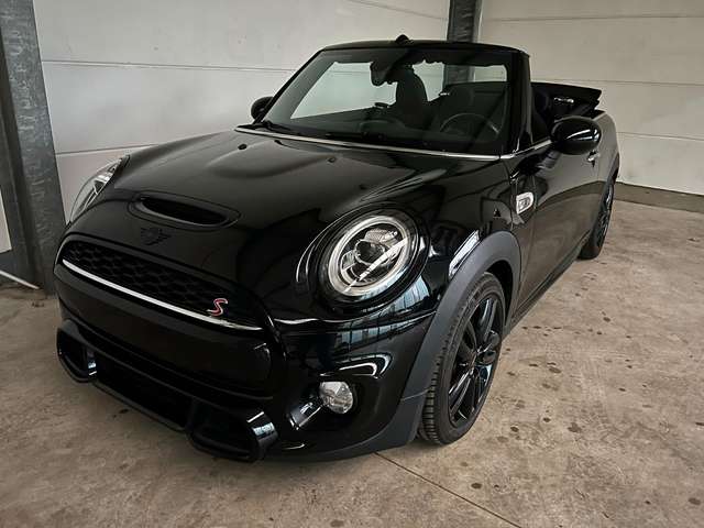 MINI Cooper S Cabrio Sport-Aut.+ Navi+LED+ JCW-Trim !