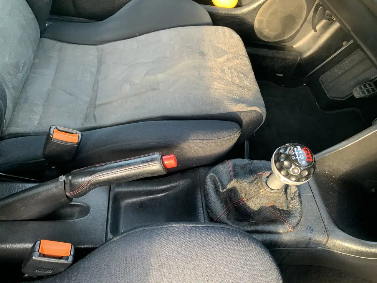 Volkswagen Golf 2.0 GTi, foto 11