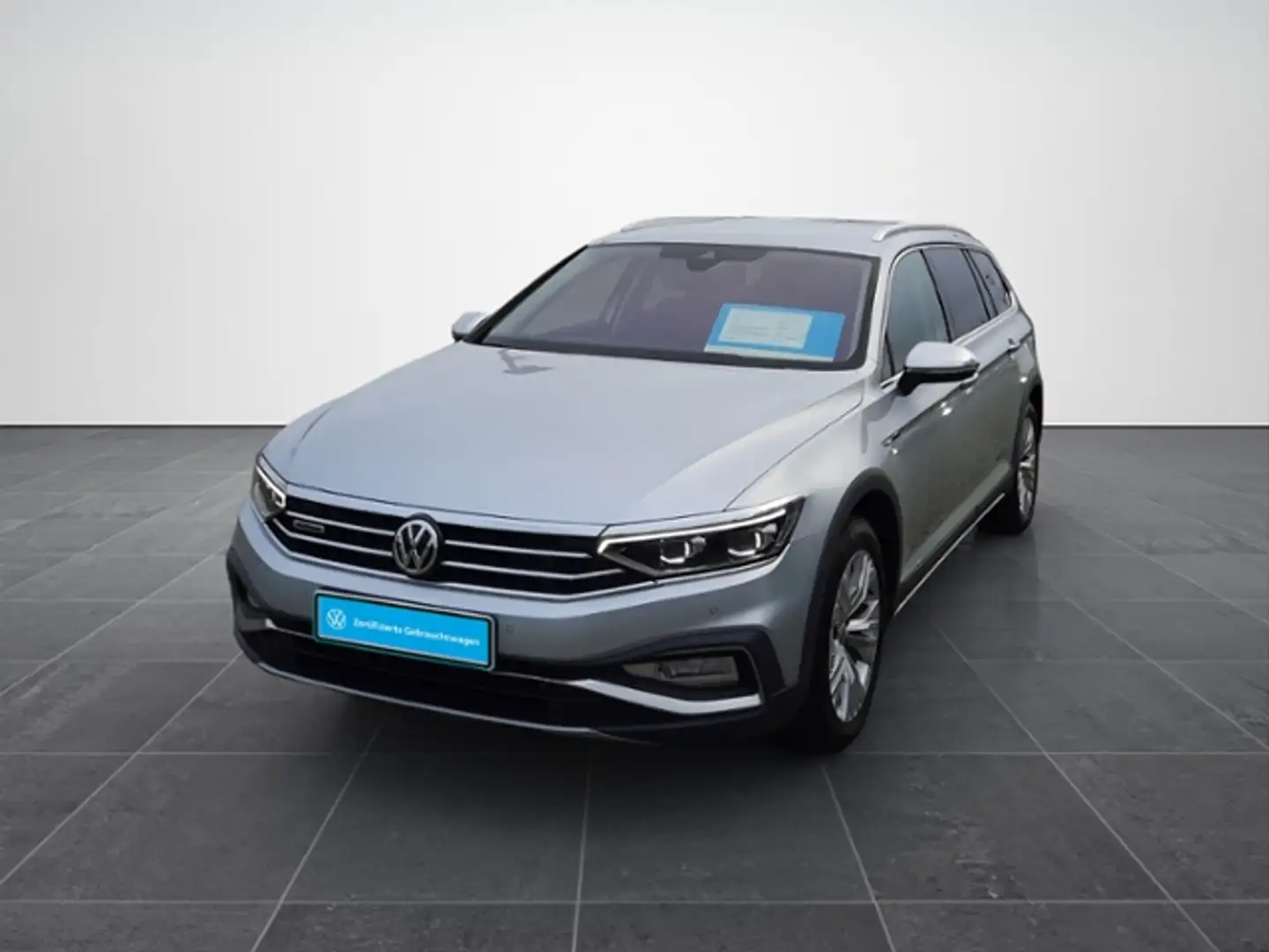 Volkswagen Passat Alltrack 2.0TDI 4M Matrix/AHK/Kamera/HUD Stříbrná - 2