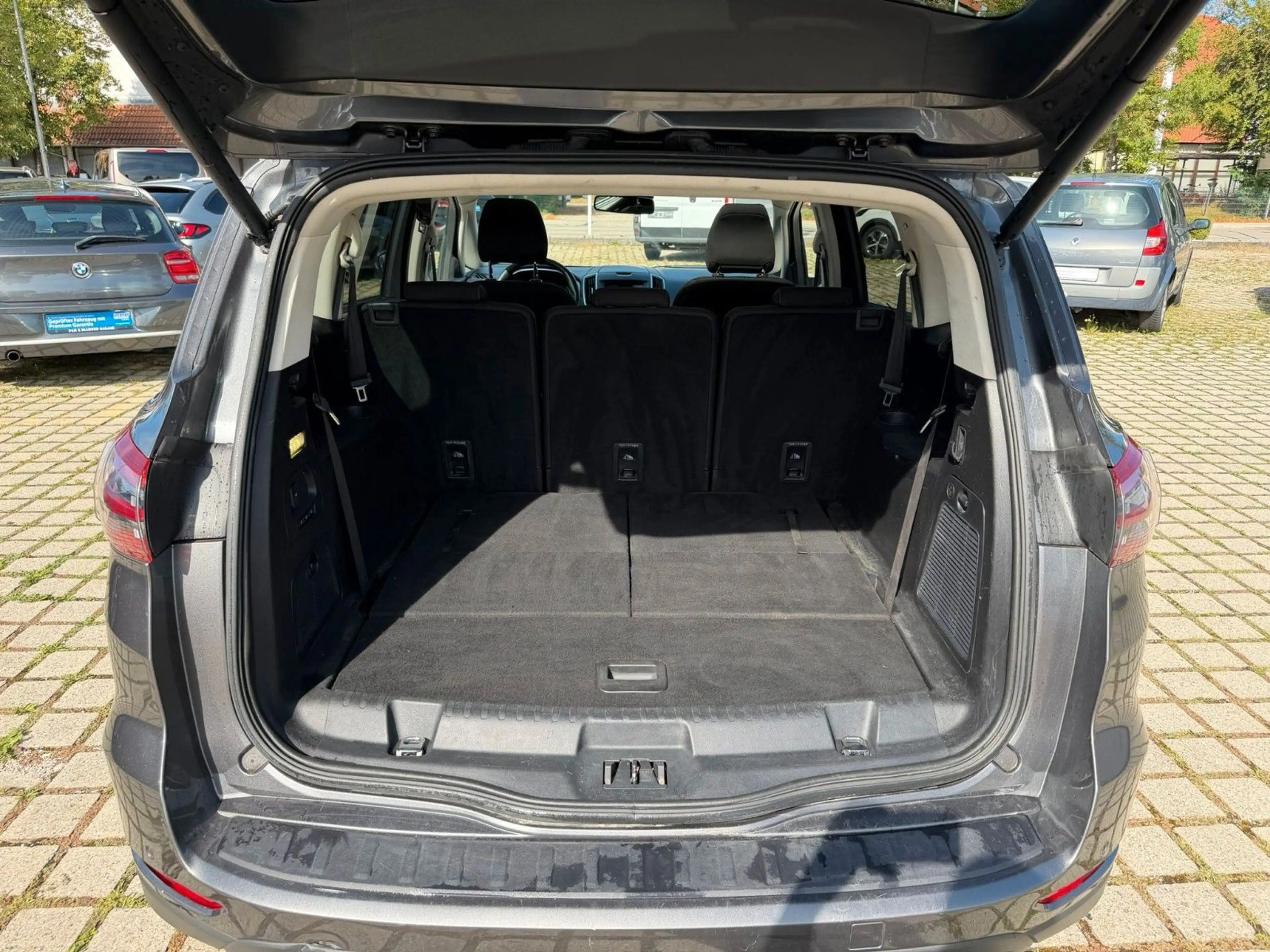Ford S-Max S-MAX Titanium 2.0 TDCI 7 Sitzer — photo 23