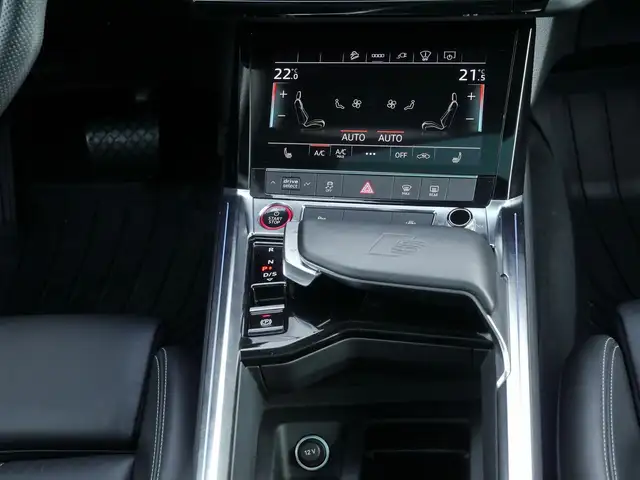 Audi E-Tron view 7