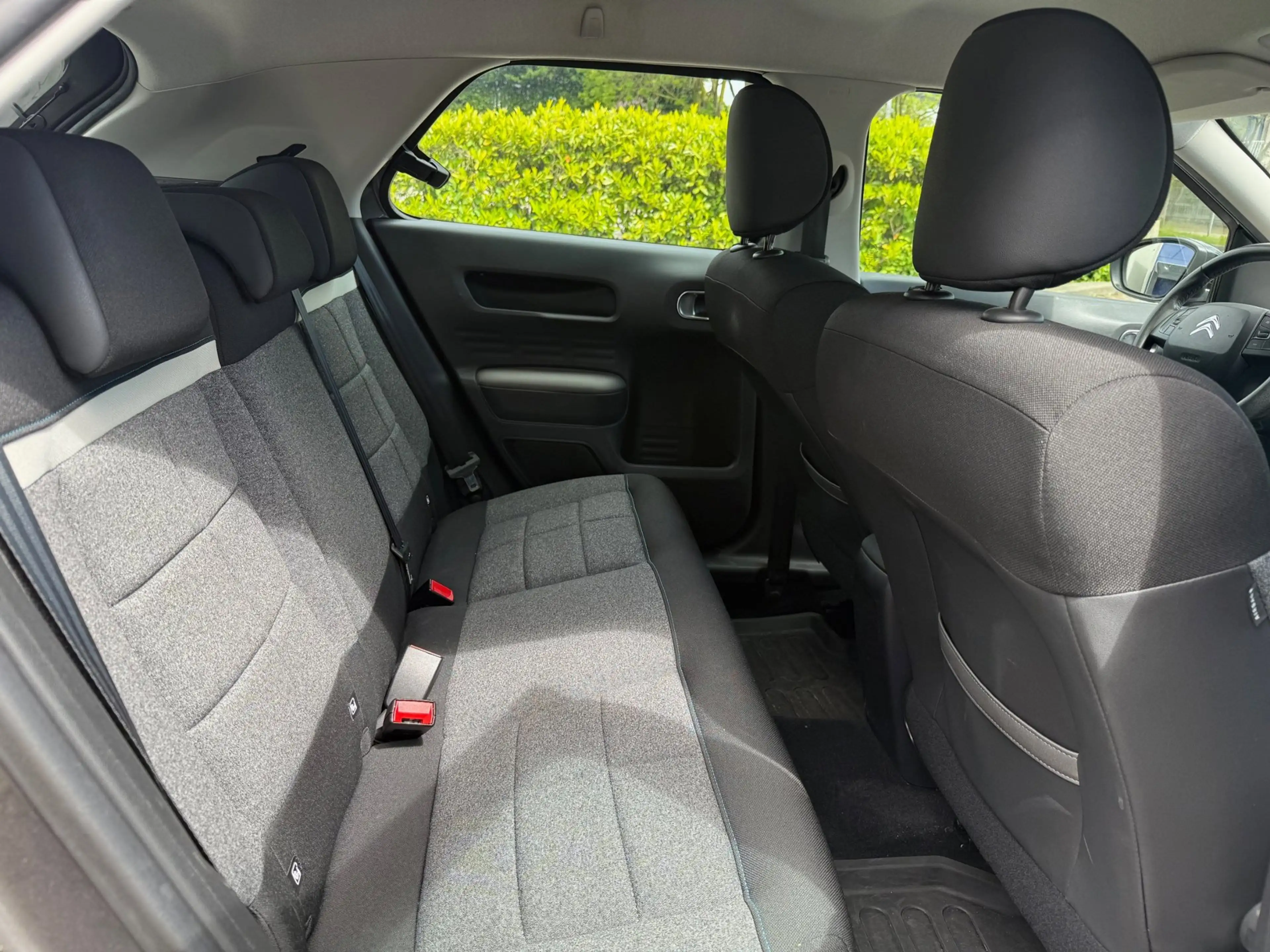 Citroen C4 Cactus 1.2 PureTech Business — photo 12