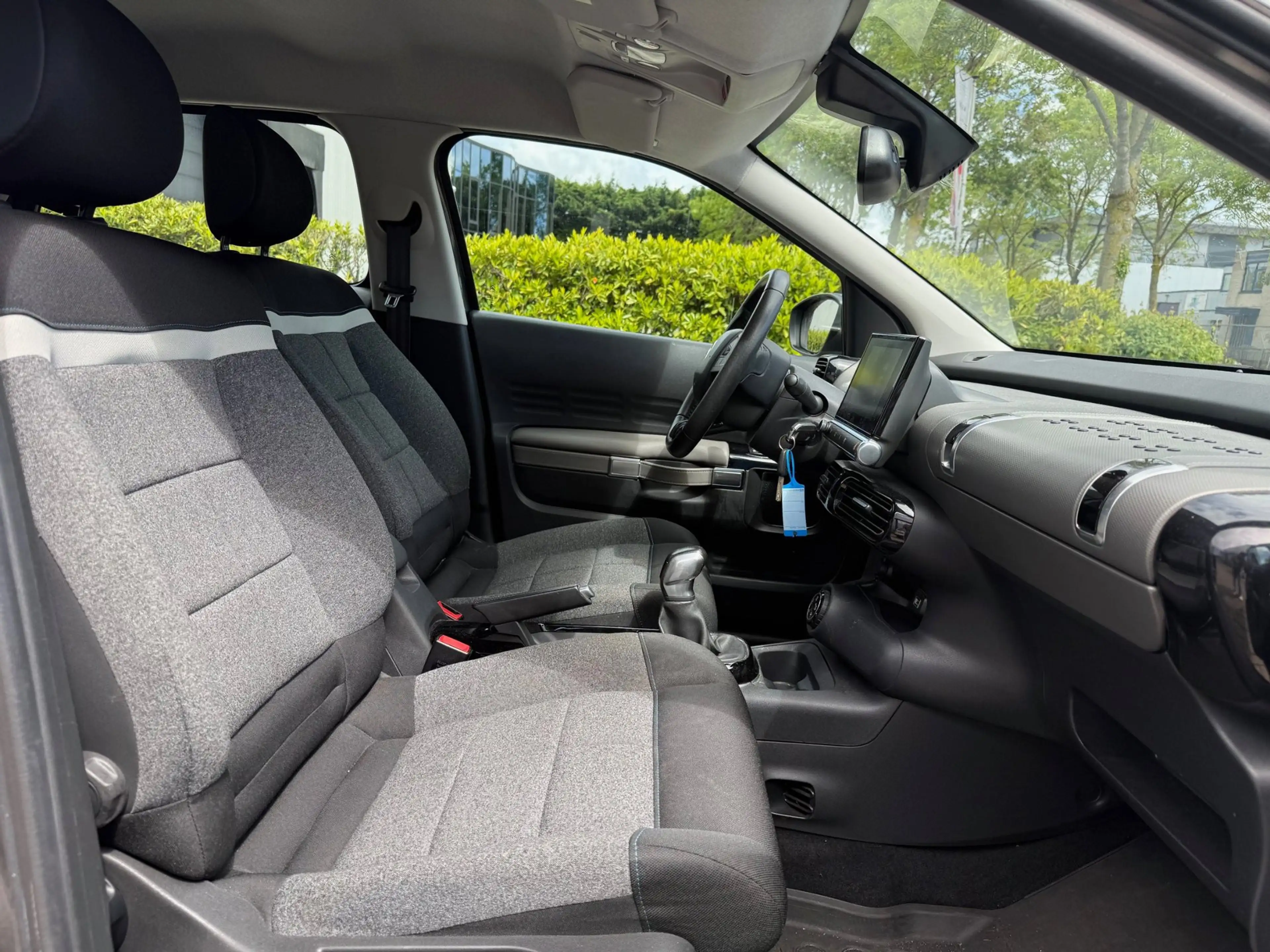 Citroen C4 Cactus 1.2 PureTech Business — photo 8