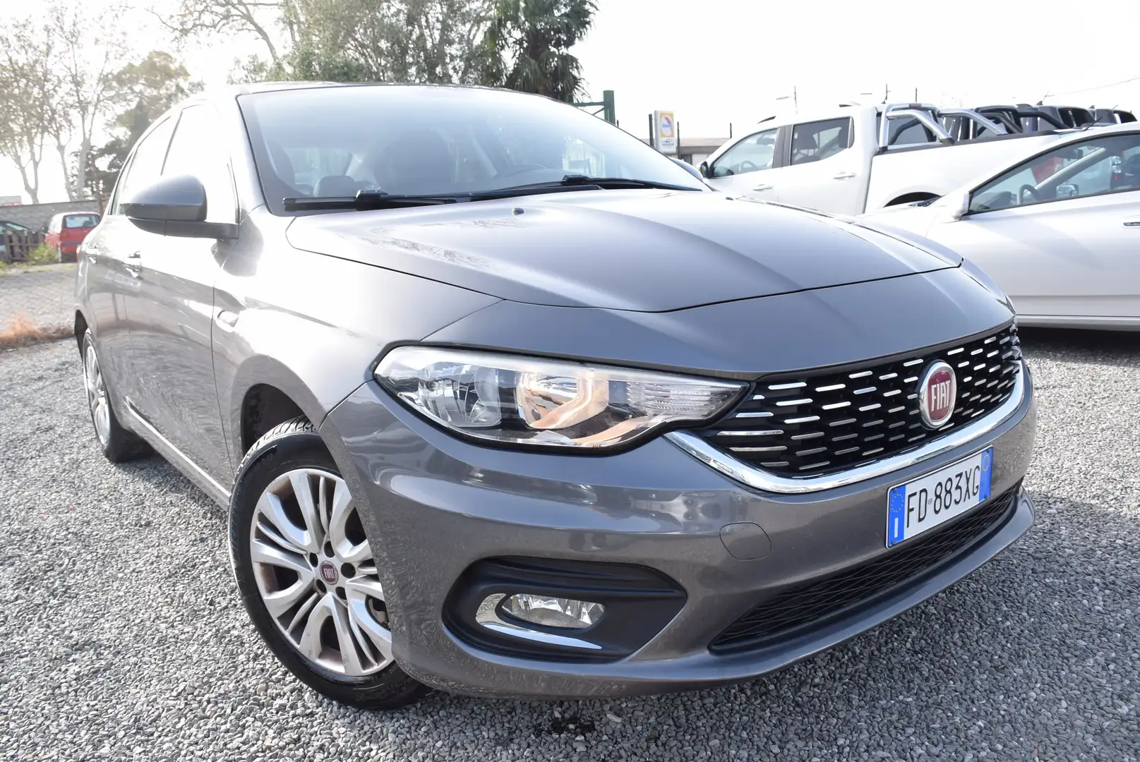 Fiat Tipo 4P 1.6MJT 120CV 6M SENSORI BT CLIMA OK NEOPATENTAT Grigio - 1