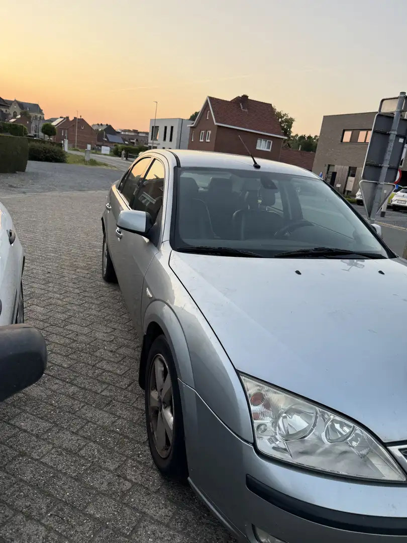 Ford Mondeo 2.0 TDCi DPF Ghia - 2