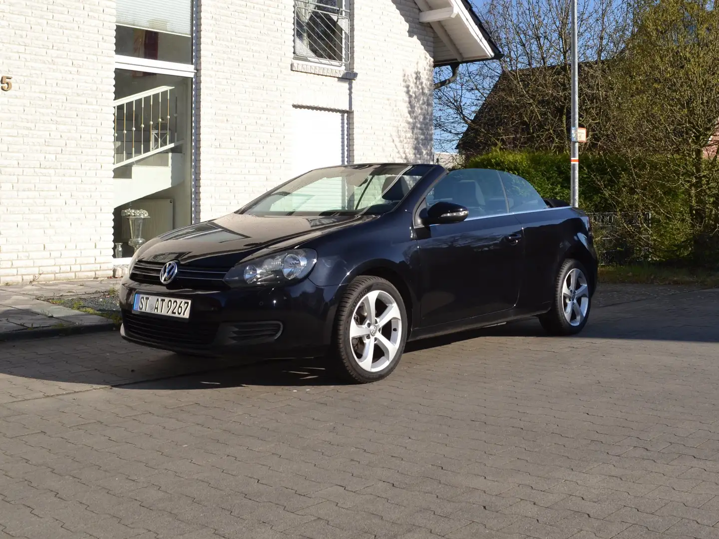 Volkswagen Golf Cabriolet Golf Cabrio 1.2 TSI BlueMotion Technology Exclusiv Negru - 2