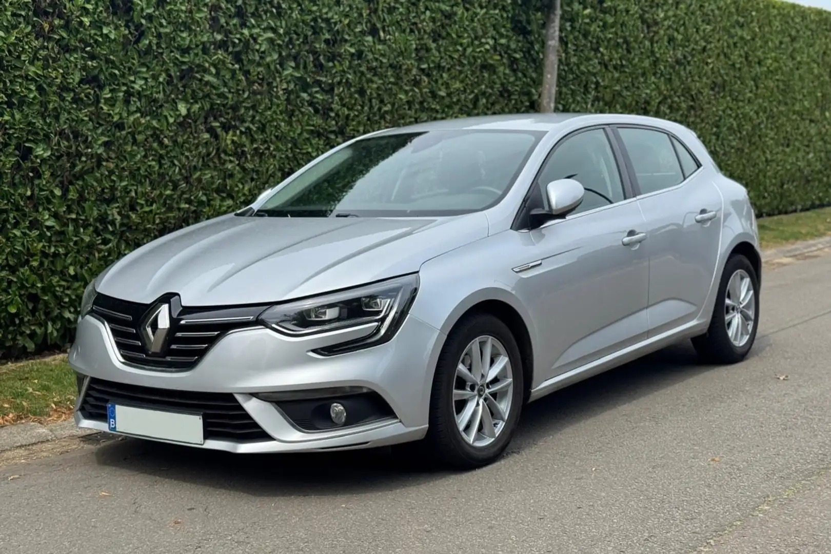 Renault Megane IV TCE 132 Energy+Limited+Full Led+Keyless Argent - 1