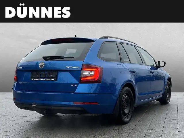 Skoda Octavia view 2