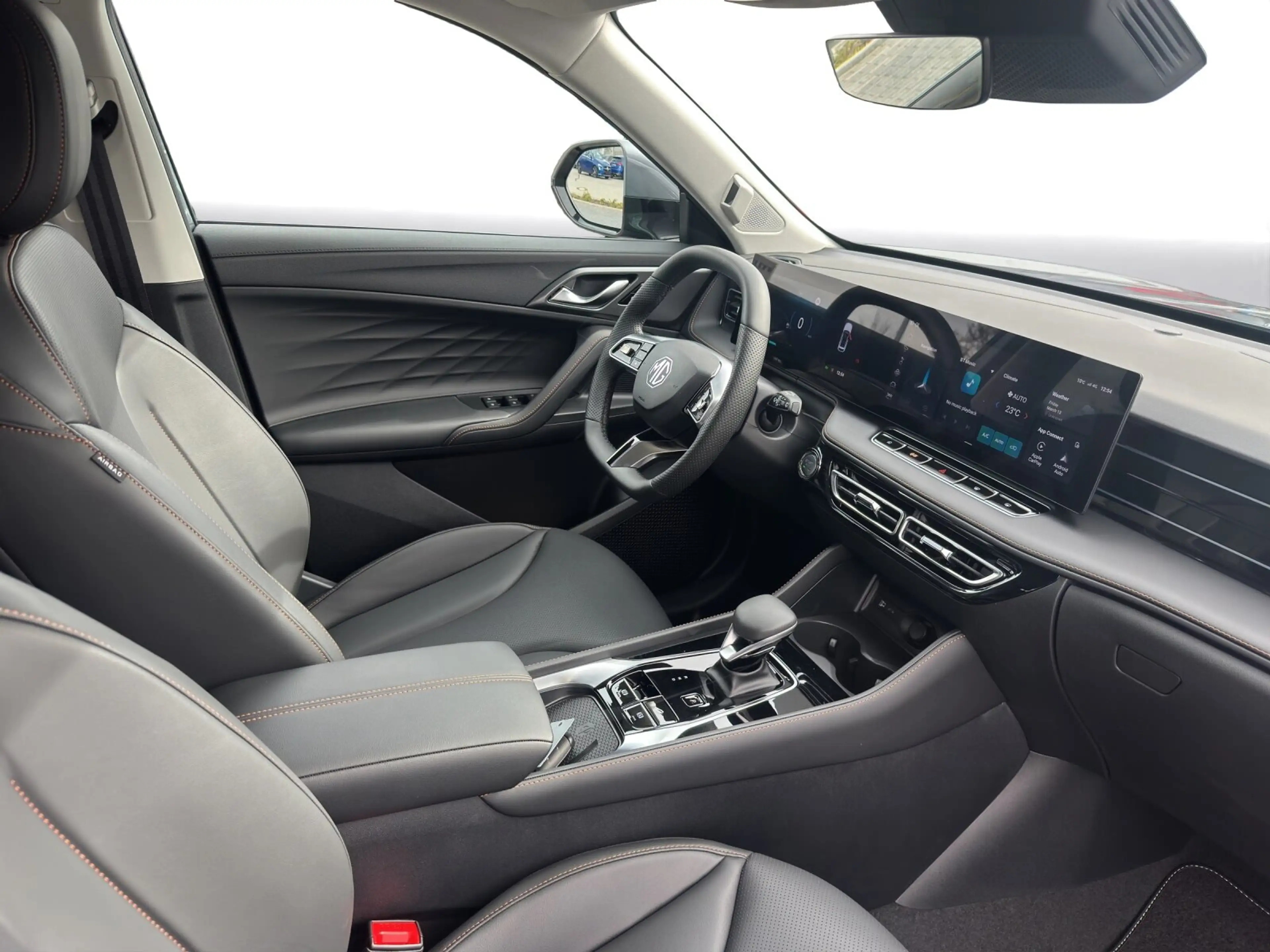 MG HS HS HEV Luxury MY25.5 — photo 12