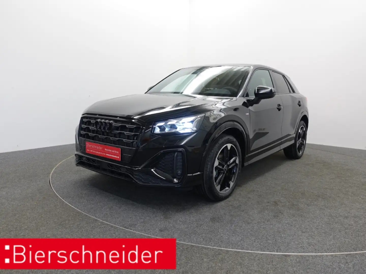 Audi Q2 32 TFSI S tronic line AHK LEDER MATRIX NAVI KEYLES Schwarz - 1