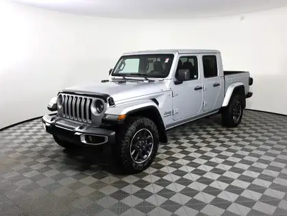 Silver 2023 Jeep Gladiator Pickup Truck Four-Wheel Drive 8-Speed Automatic