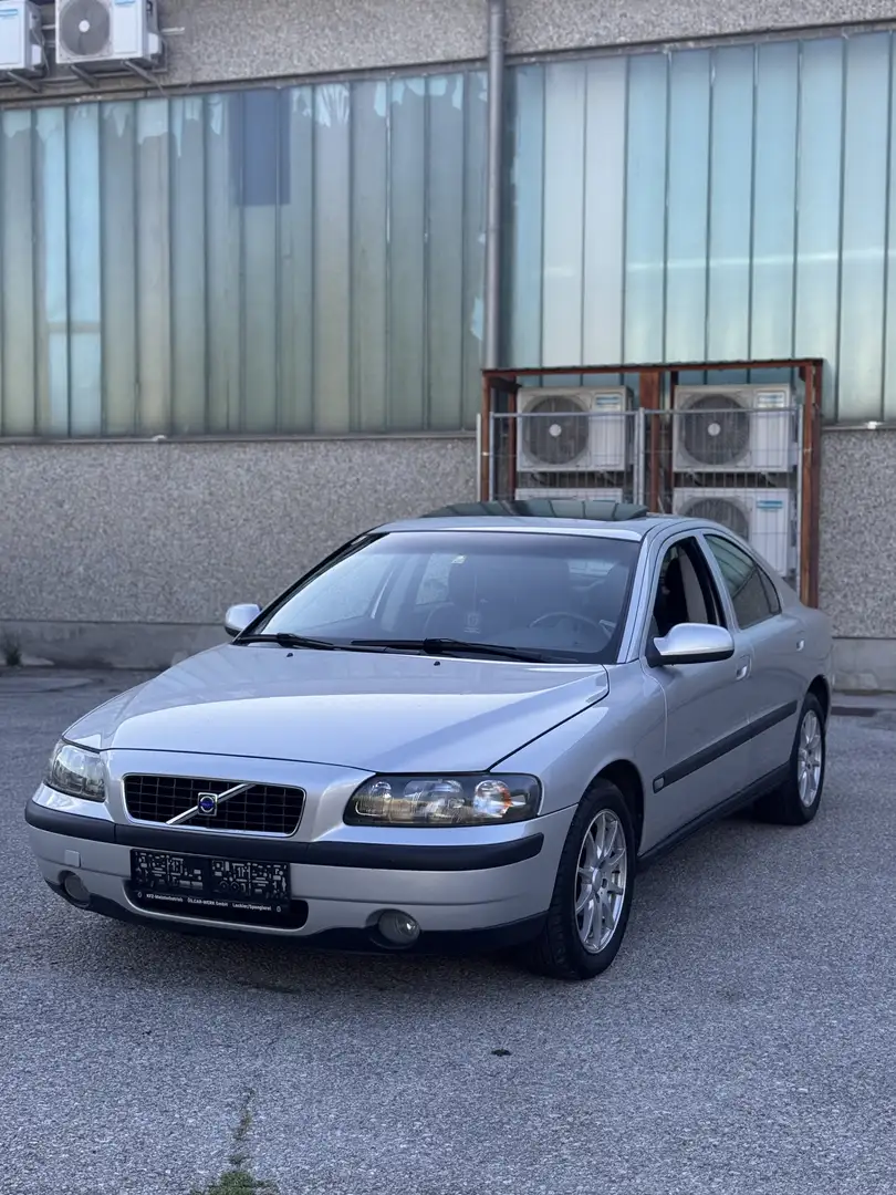 Volvo S60 2,4D - 2