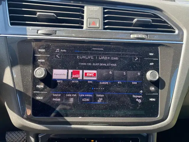Volkswagen Tiguan view 12