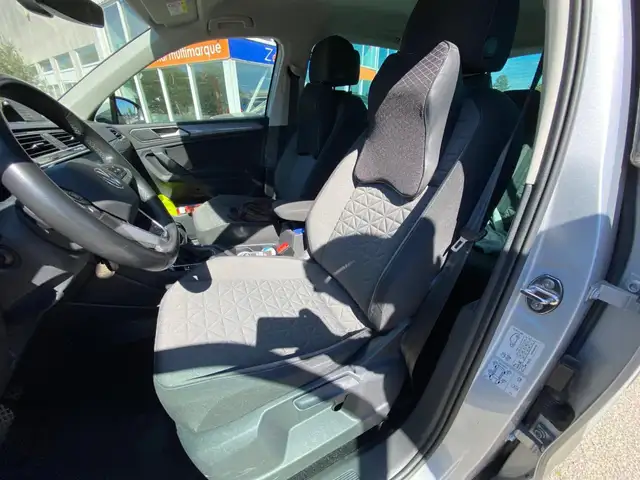 Volkswagen Tiguan view 5