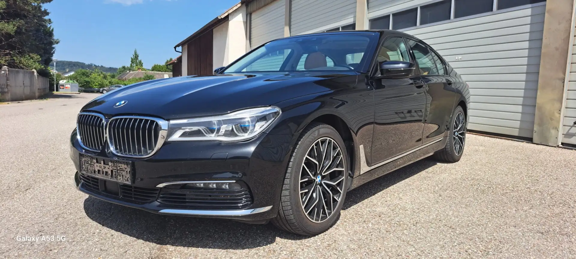 BMW 740 740Ld xDrive Österreich-Paket Aut. Czarny - 2