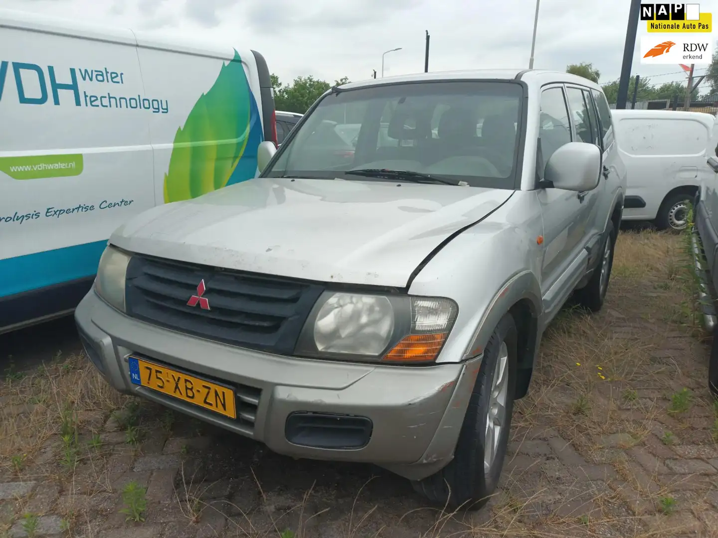 Mitsubishi Pajero 3.2 Di-D GLX Long Body - Airco - Start Niet - BTW Grijs - 1
