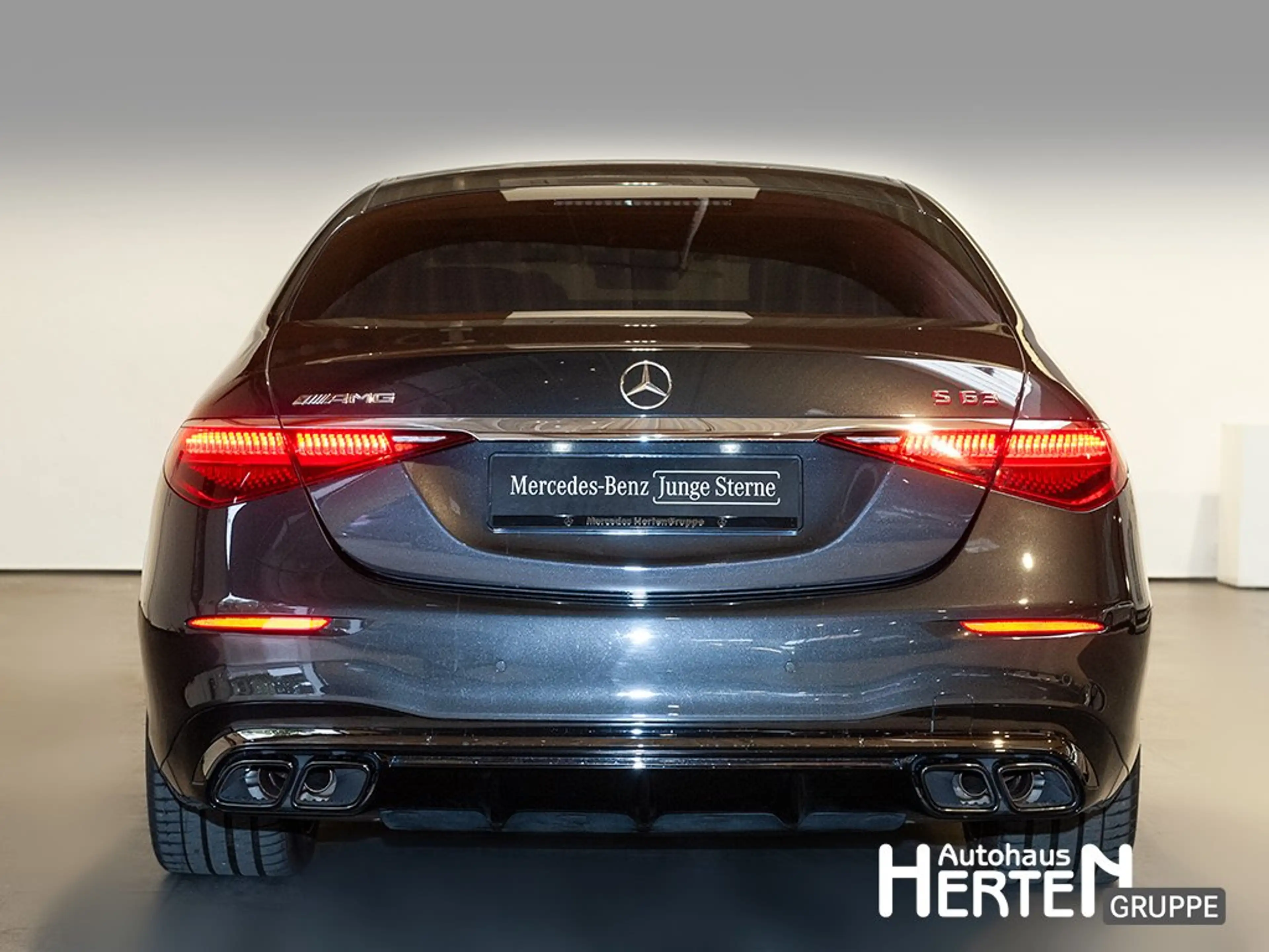 Mercedes-Benz S 63 AMG S 63 e AMG lang 4Matic+AMG+PANO+FIRST-CLASS FOND — photo 4