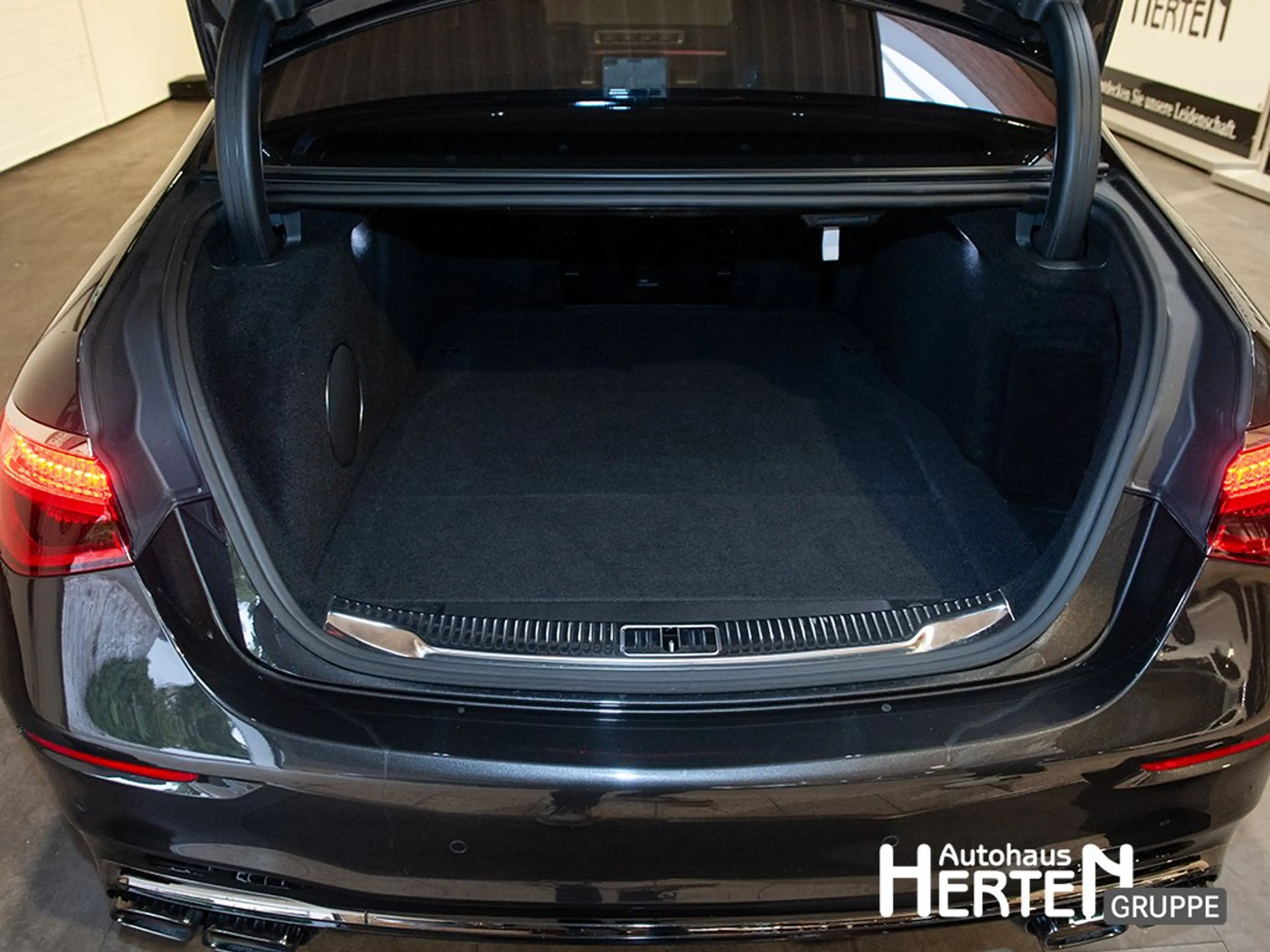 Mercedes-Benz S 63 AMG S 63 e AMG lang 4Matic+AMG+PANO+FIRST-CLASS FOND — photo 15
