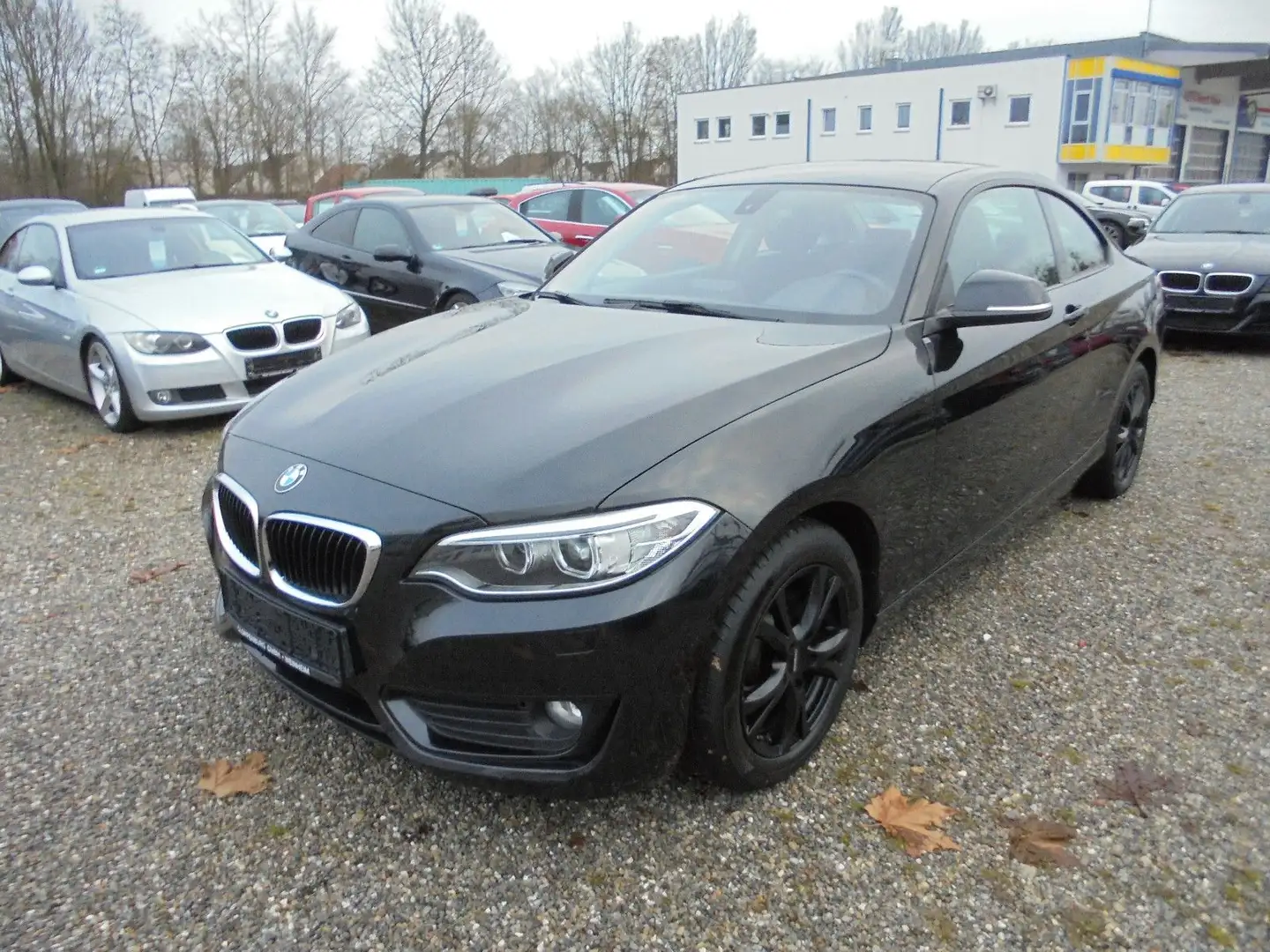 BMW 218 d Coupe ~ 2.Hd ~ Bixenon ~ Shz ~ Alu ~ Euro 6 Schwarz - 1